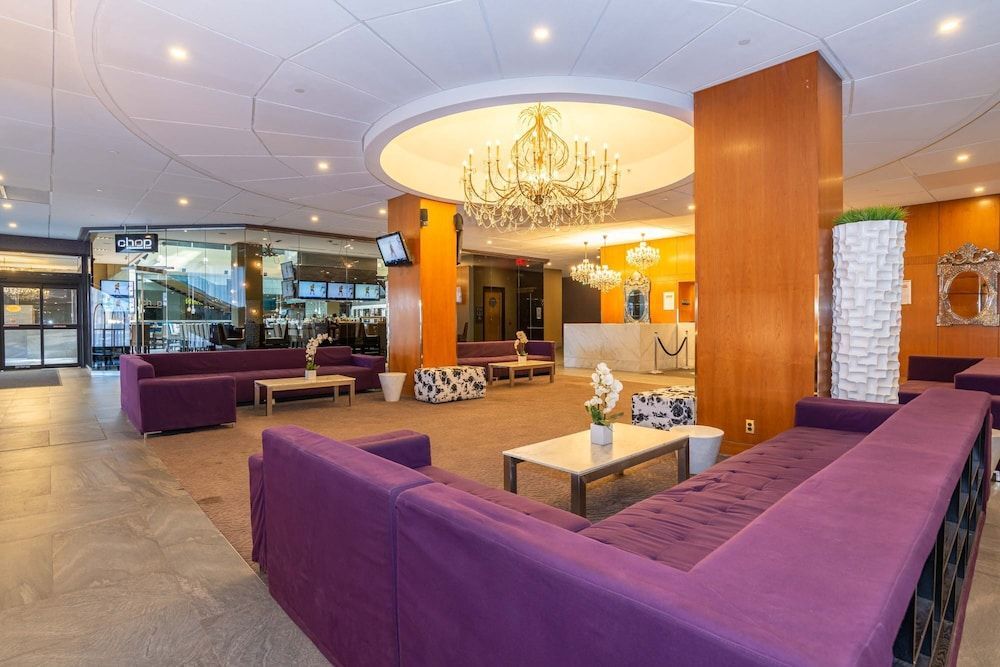 Sandman Signature Edmonton Downtown Hotel 2