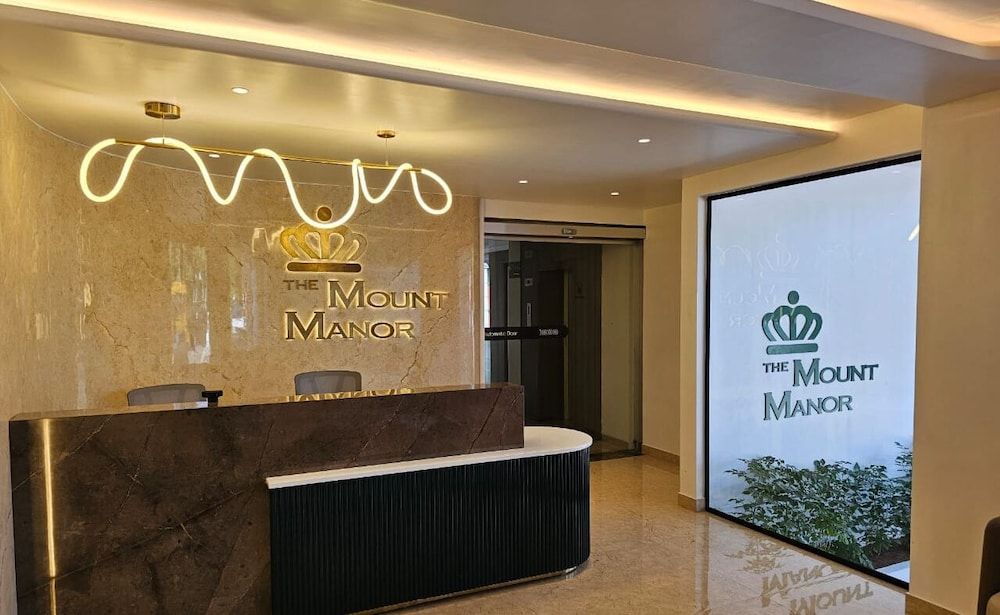 Mount Manor 1