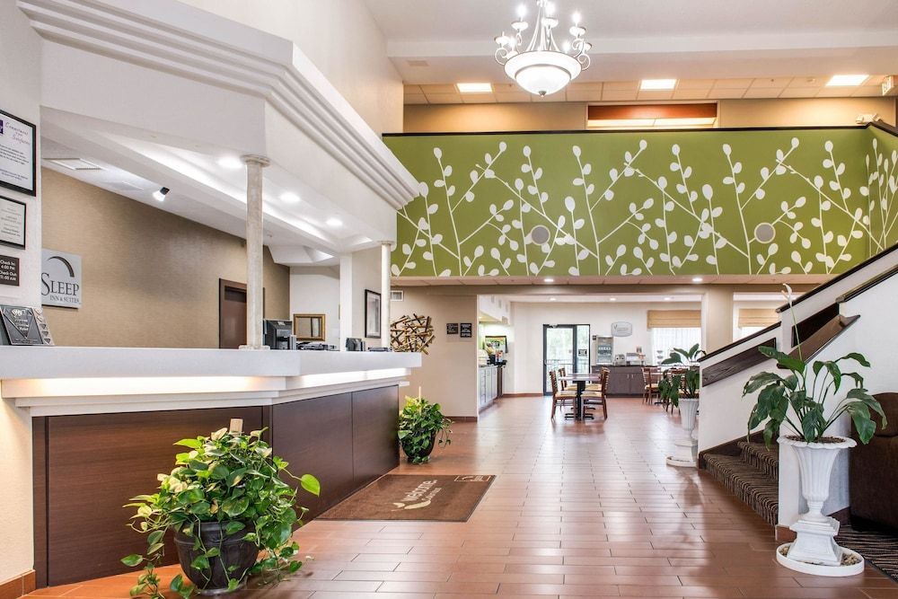 Sleep Inn & Suites Columbus South 2