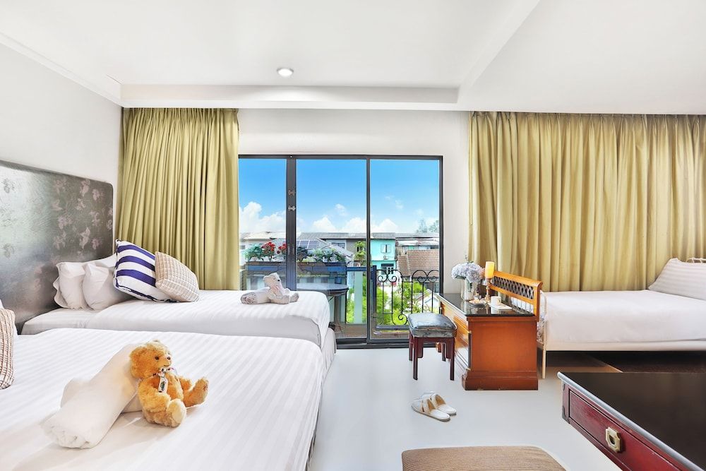 Diamond City Hotel 1