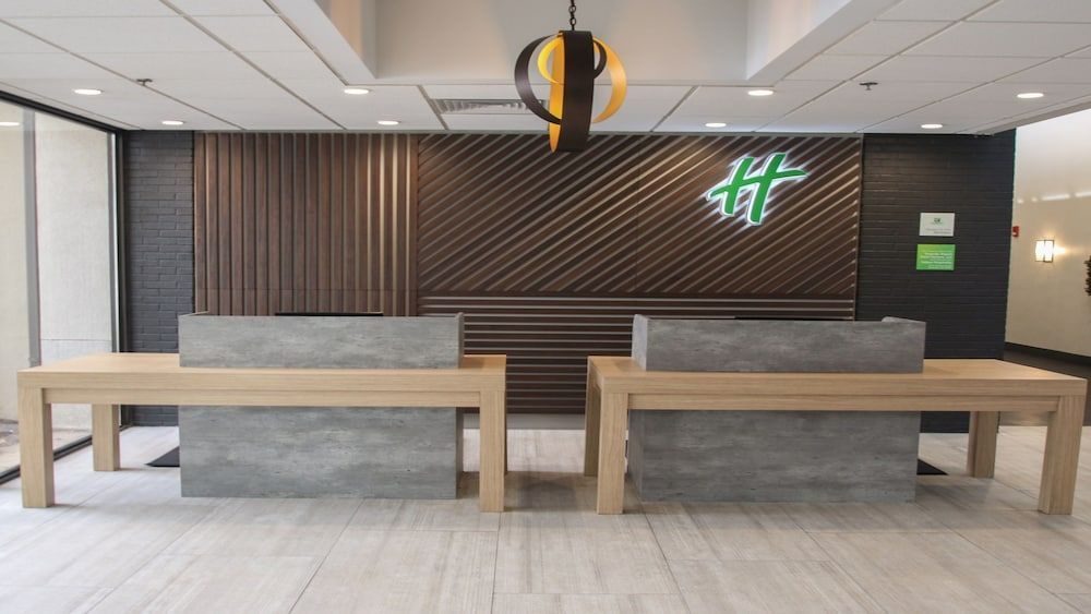 Holiday Inn ROANOKE AIRPORT-CONFERENCE CTR by IHG 2