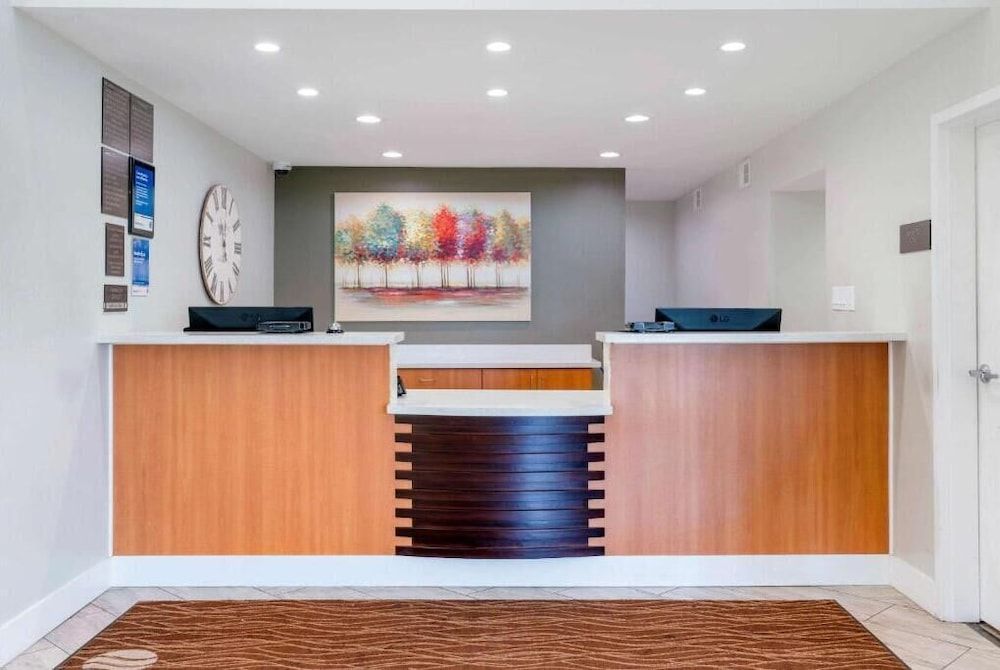 Antioch Inn and Suites 2