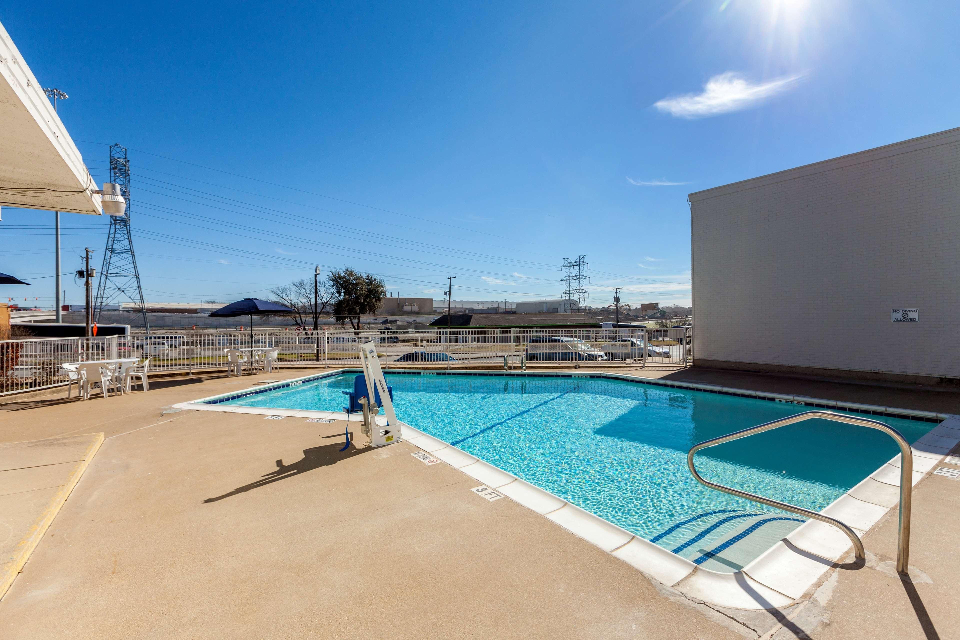 Motel 6 Fort Worth, Tx - Stockyards 2