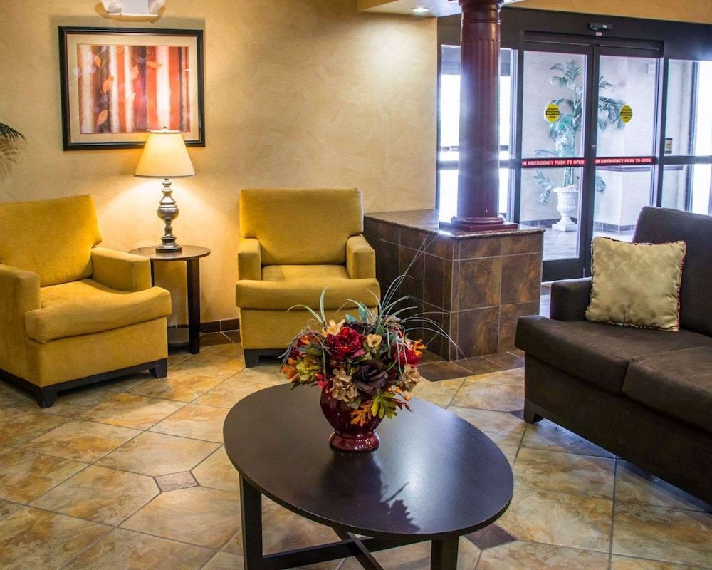 Sleep Inn & Suites at Six Flags 2