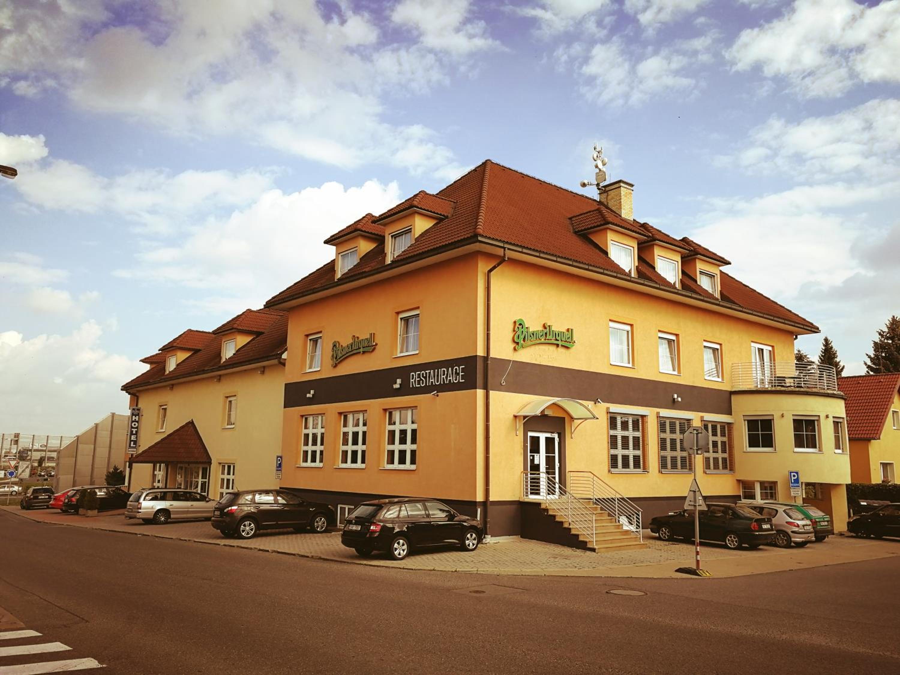Hotel Tulipan Pruhonice 1