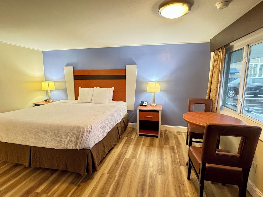 Days Inn by Wyndham - Cape Cod 1
