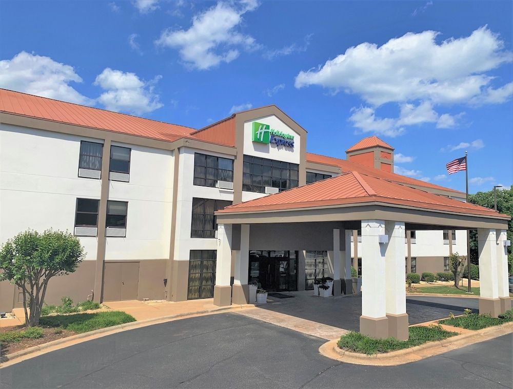 Holiday Inn Express HILLSBOROUGH (DURHAM AREA) by IHG 1