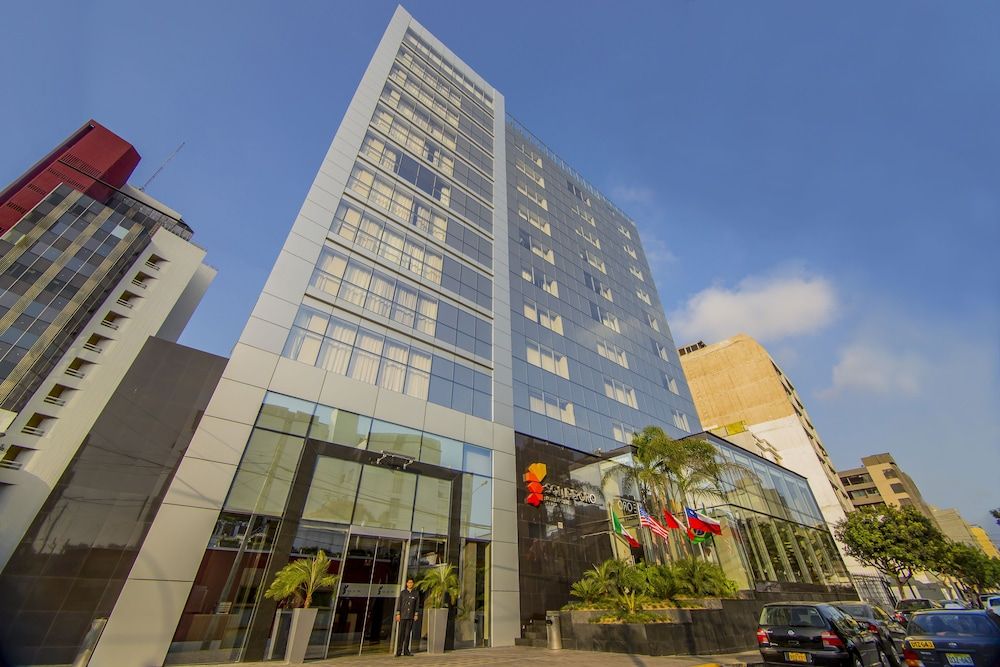 Sol de Oro Hotel & Suites 1