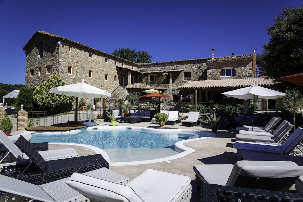 Domaine du Serre d'Avène 1