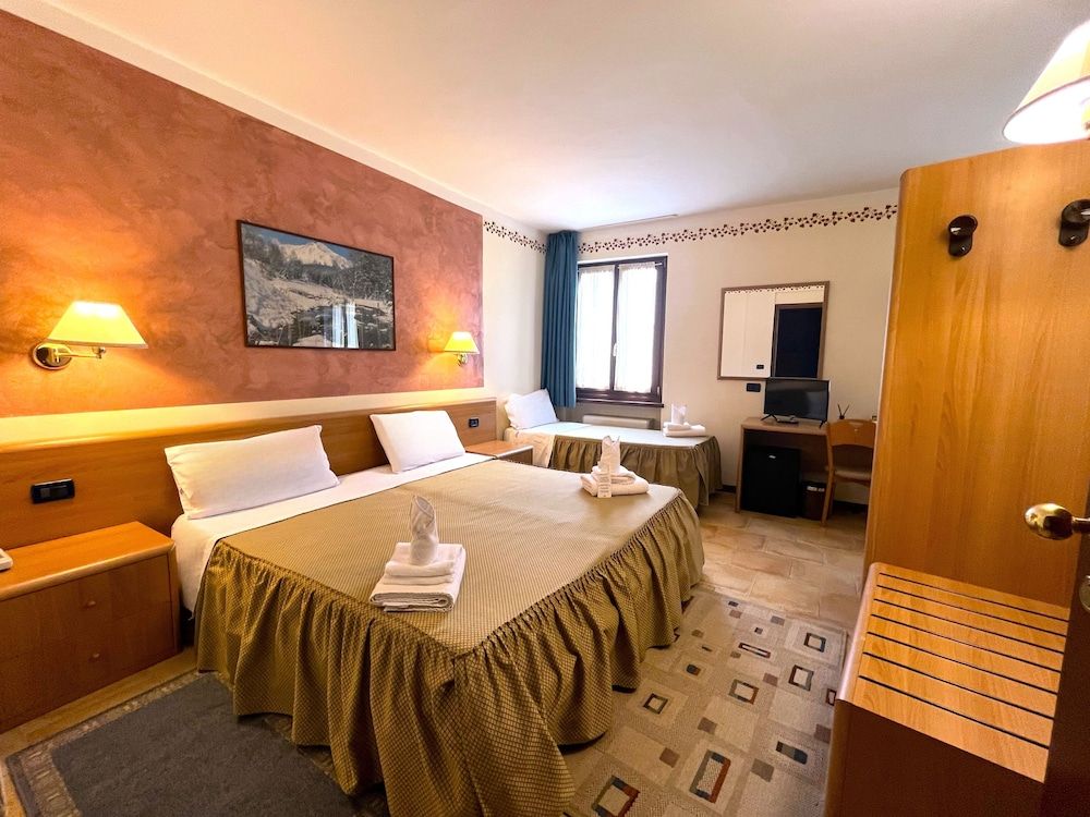 Hotel Susa 1