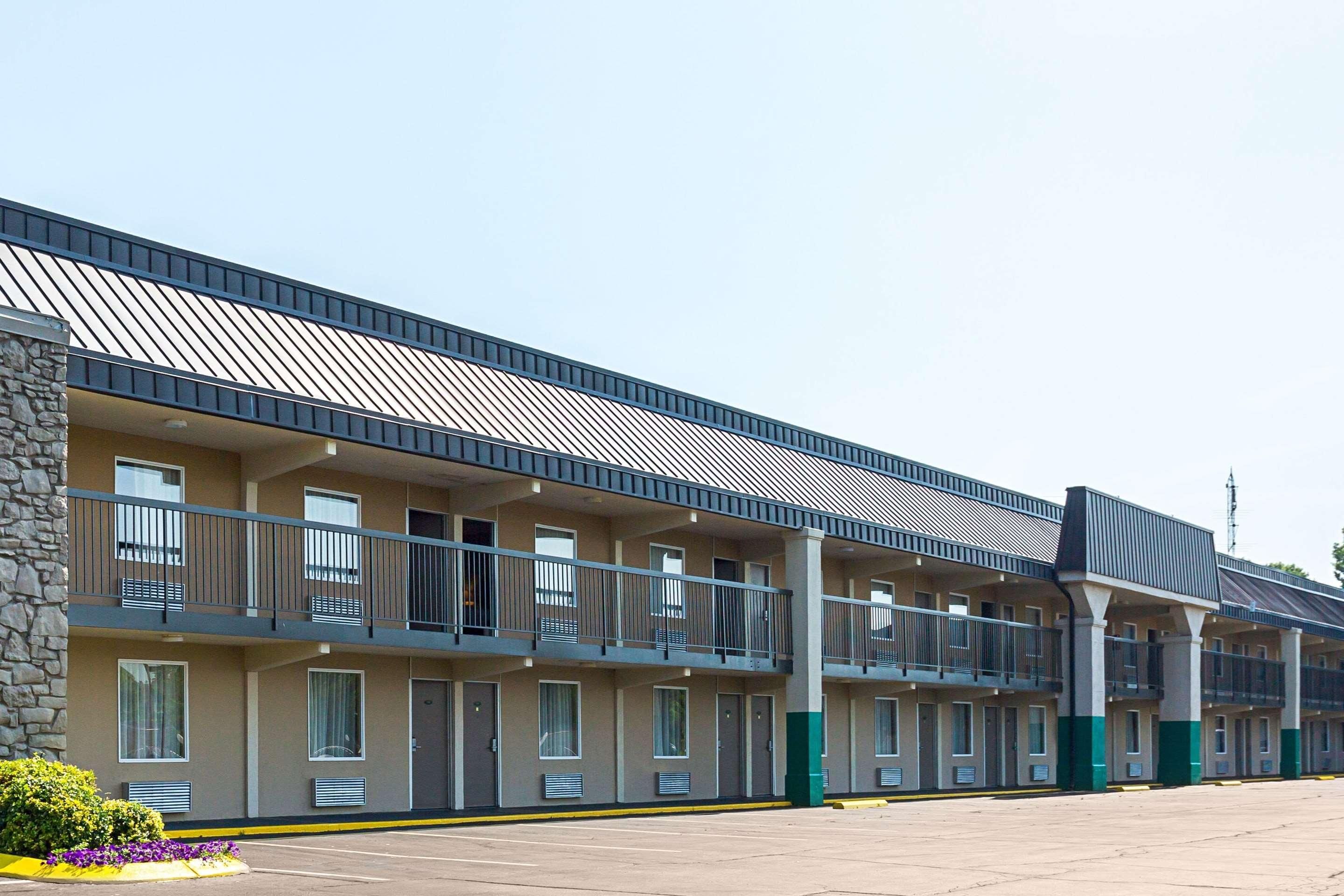Quality Inn Hurricane Mills I-40 2