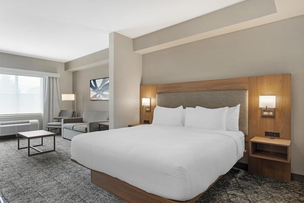Best Western Plus Arlington/Marysville 1