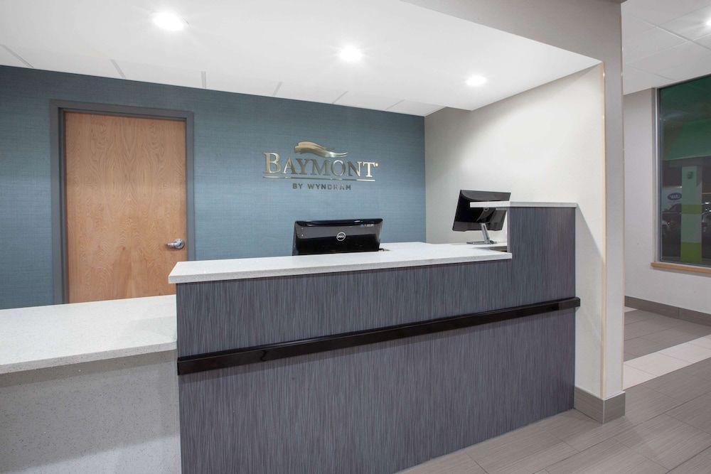 Baymont by Wyndham Grand Rapids Near Downtown 2