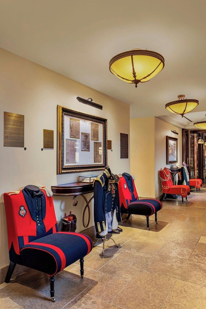 Maxwell Reserve Singapore, Autograph Collection 2