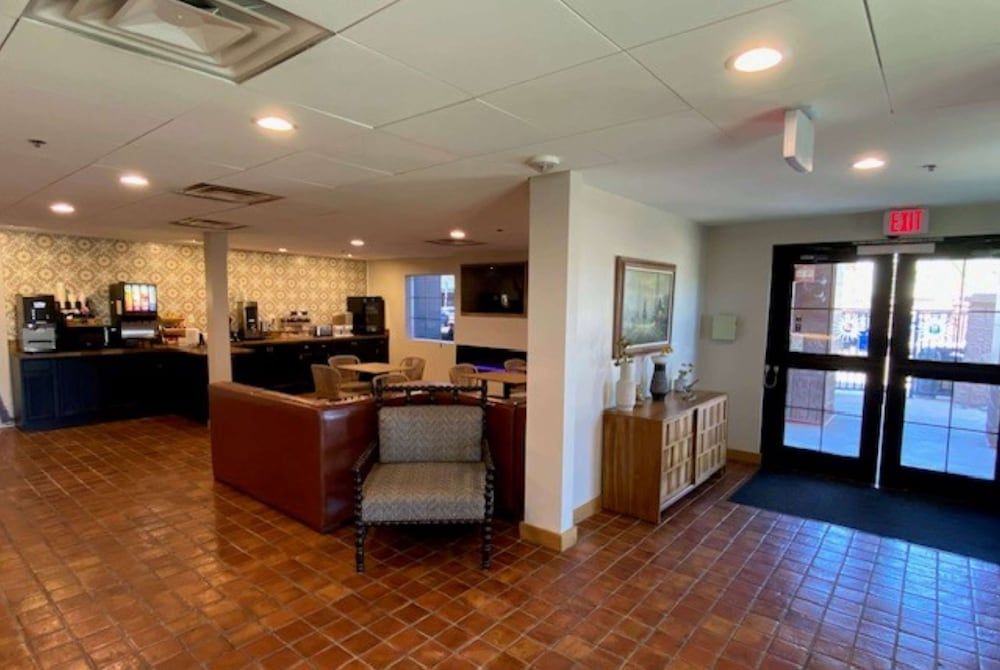 La Quinta Inn & Suites by Wyndham Tempe University, Phoenix 2