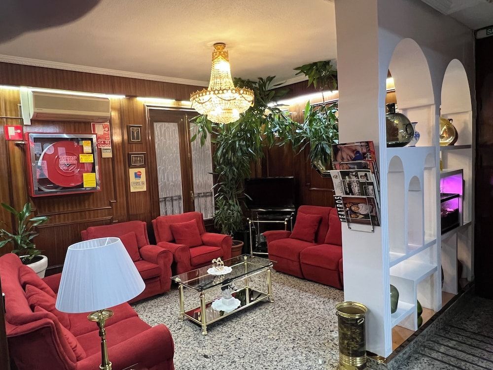 Hostal Sonsoles Madrid-Centro 1