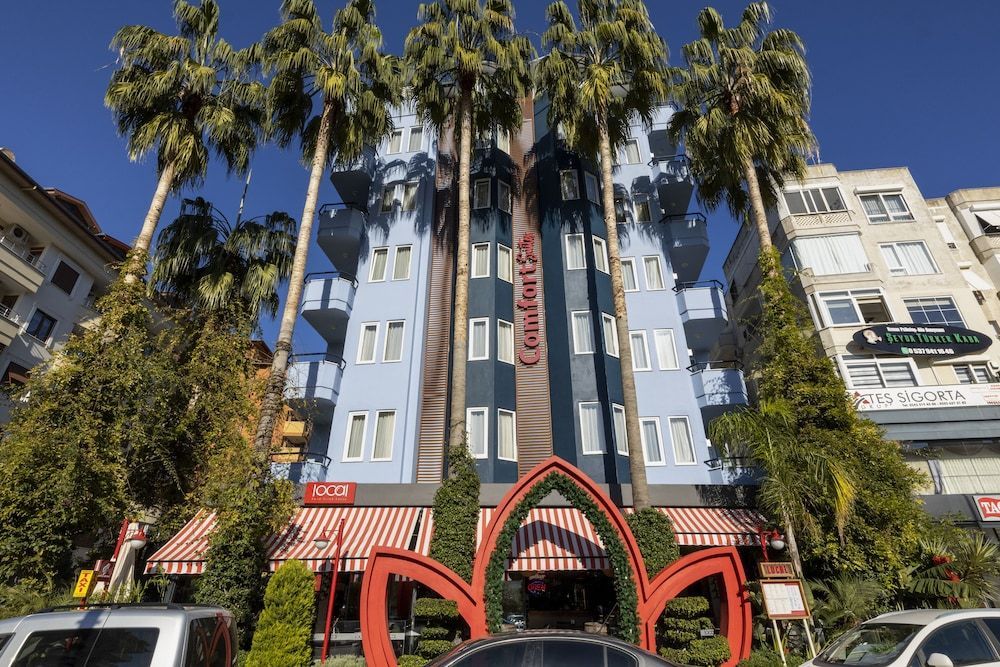 Comfort Suites 1