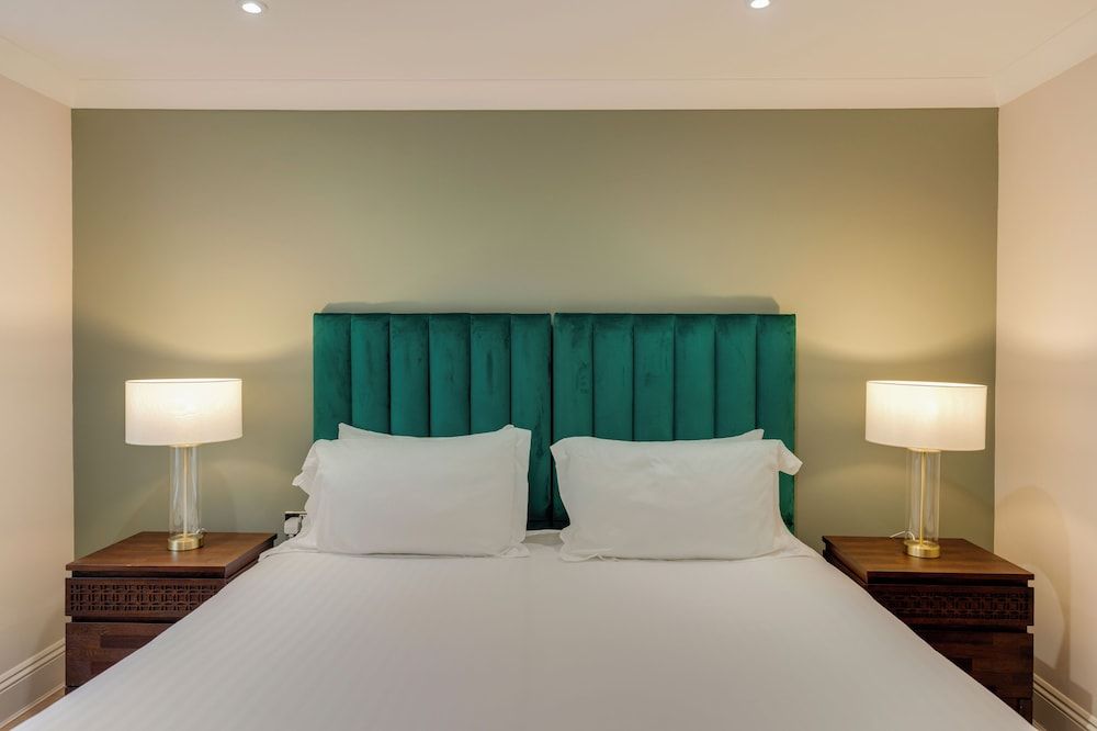 Meridian Place - yourapartment 1