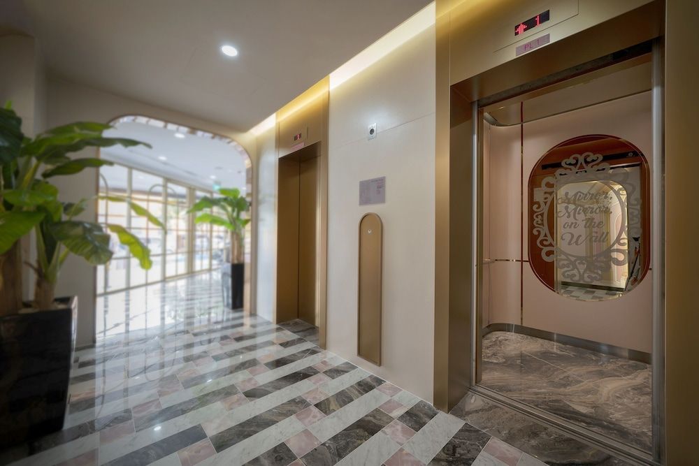 Hotel 81 Premier Princess 2