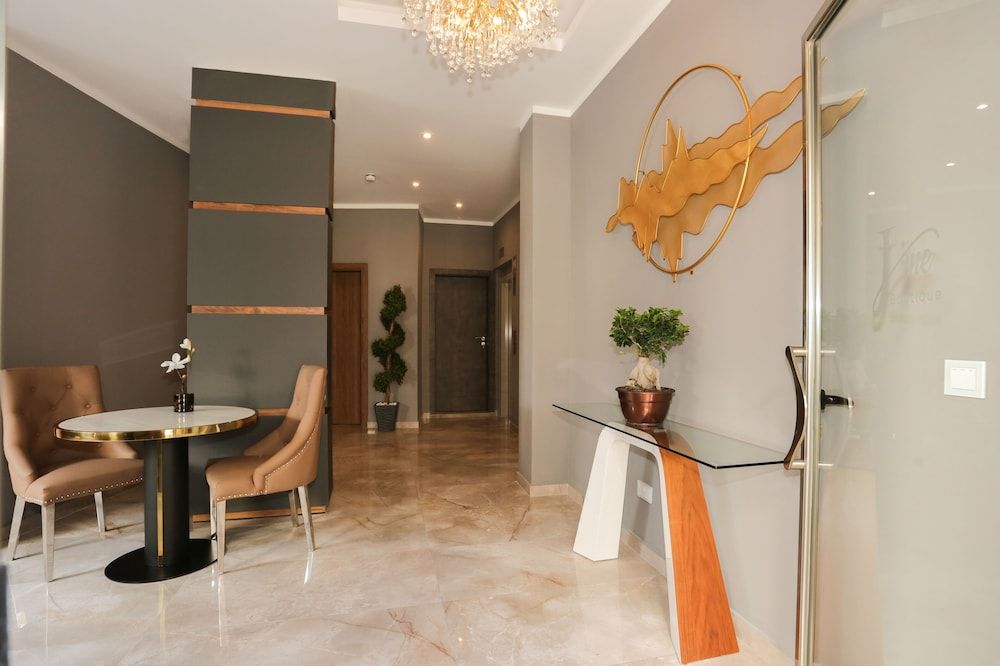 J'Me Boutique Hotel - Adults only 2