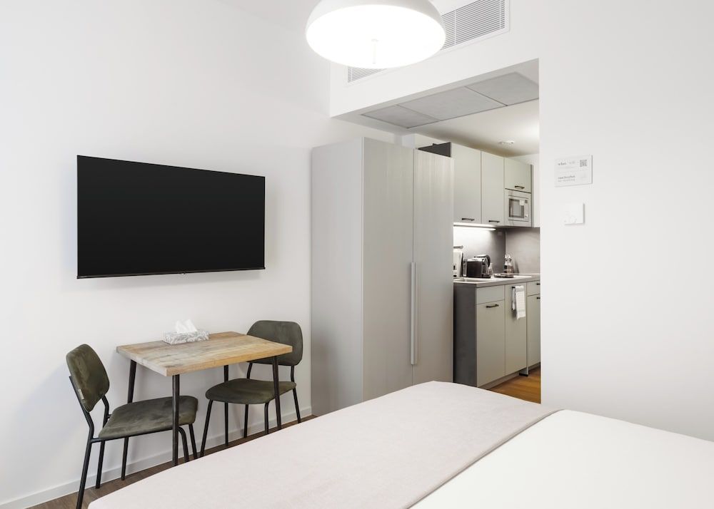 Limehome Berlin Sybelstraße 2