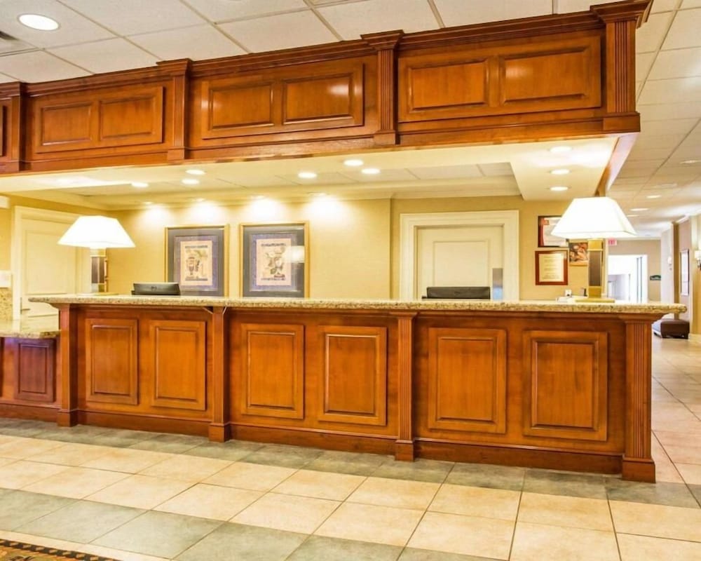 Budgetel Inn & Suites Atlanta 2