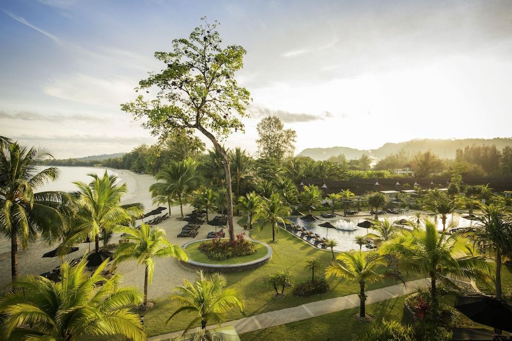 ROBINSON KHAO LAK 1