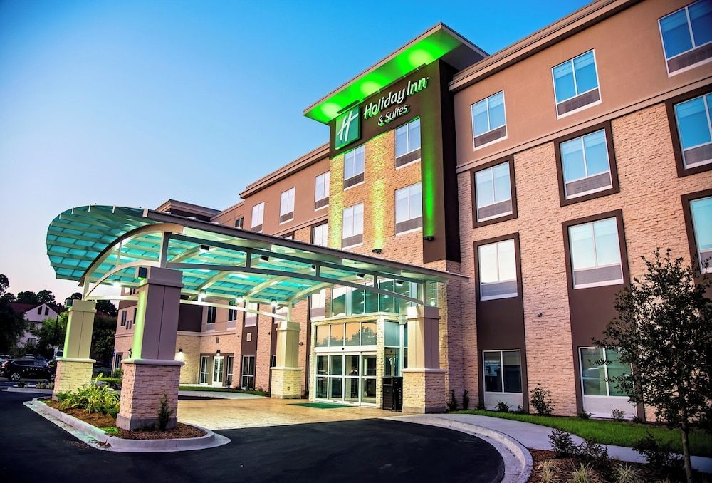 Holiday Inn & Suites SAVANNAH AIRPORT - POOLER by IHG 1