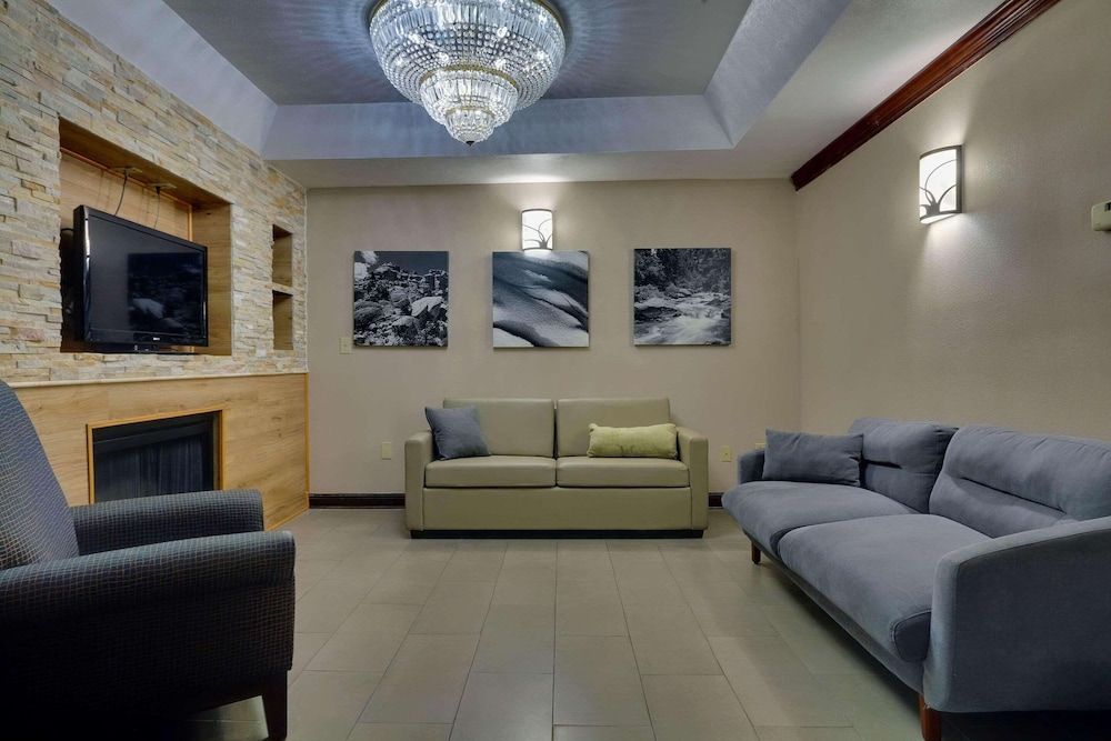 Country Inn & Suites by Radisson, Savannah Gateway, GA 2