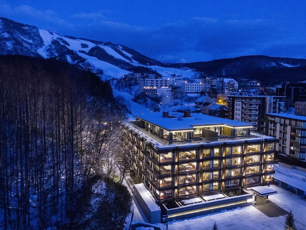 Aya Niseko 1