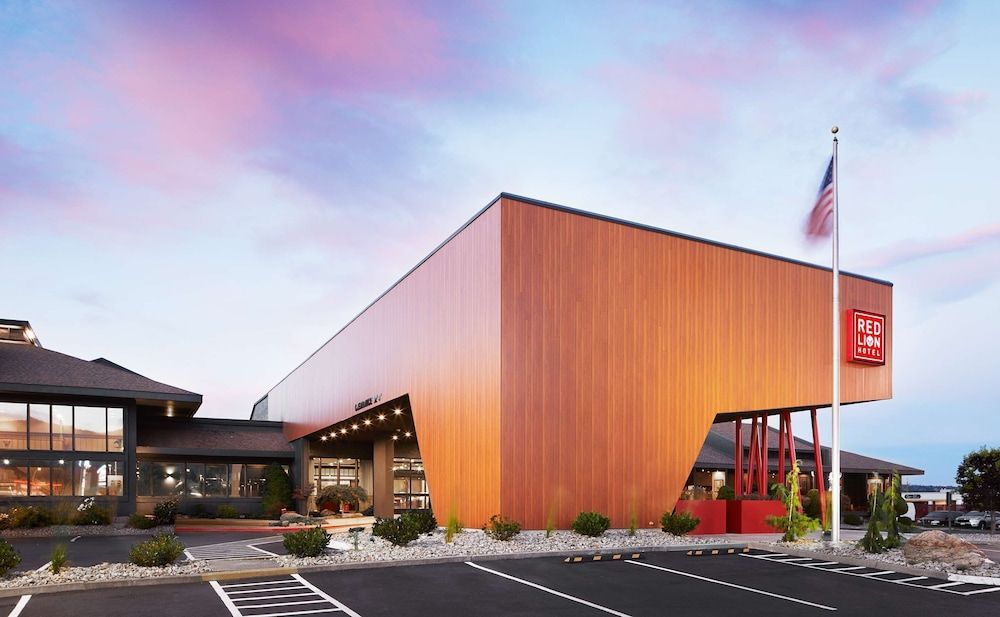 Red Lion Hotel Wenatchee City Center 1