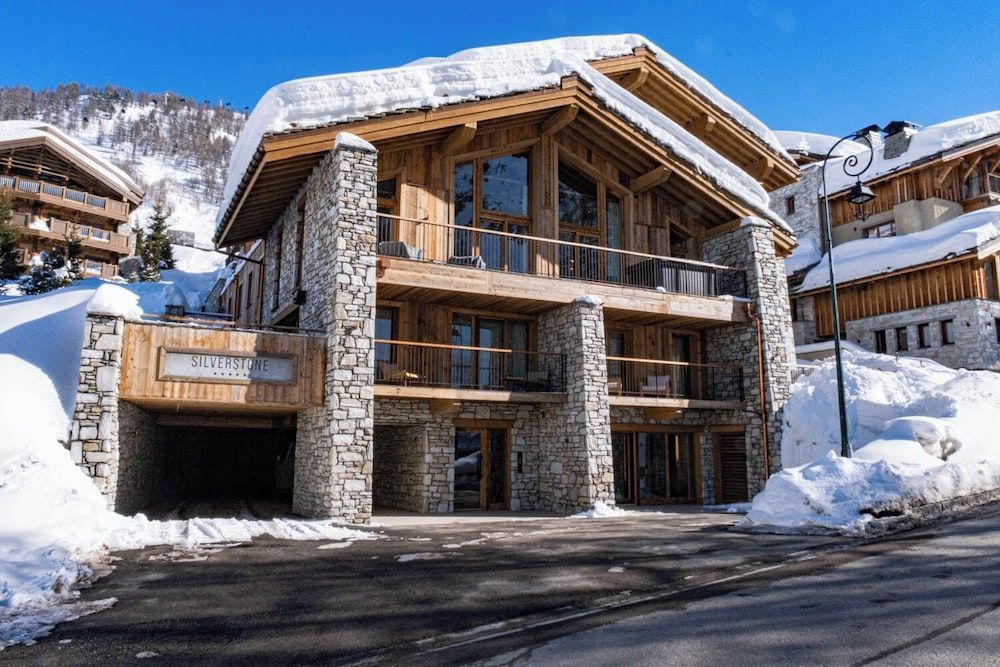 Silverstone by Alpine Resorts 1
