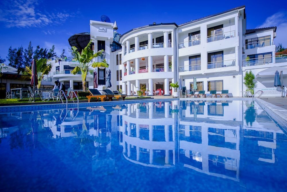 The Manor Hotel 1