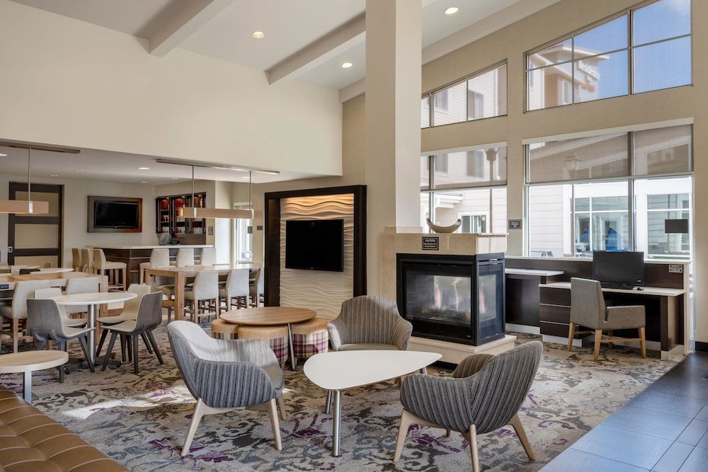 Residence Inn by Marriott Bloomington 2