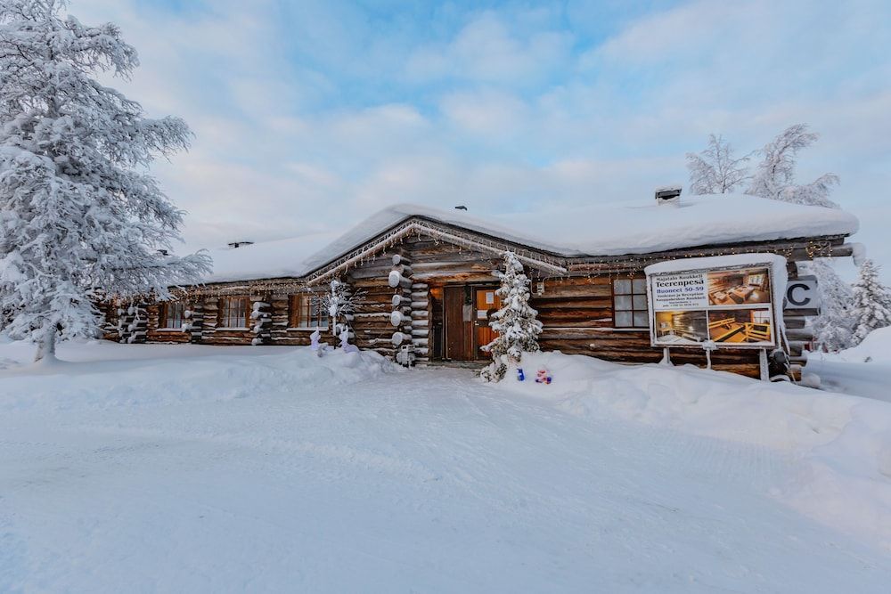 Kuukkeli Log Houses Teerenpesä 1