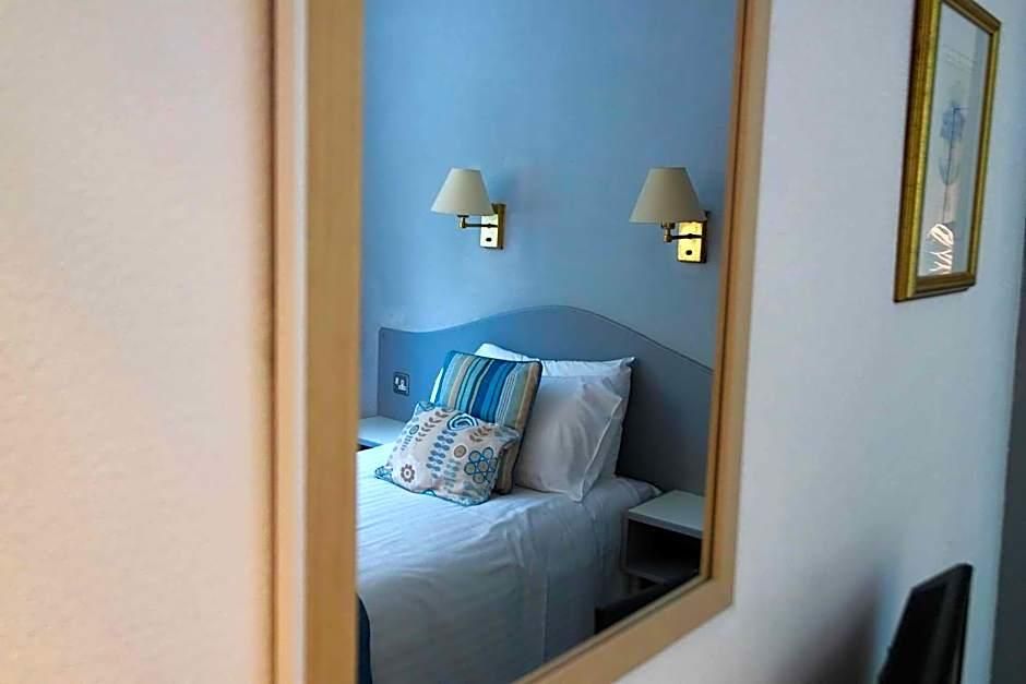 The Hannafore Point Hotel 1