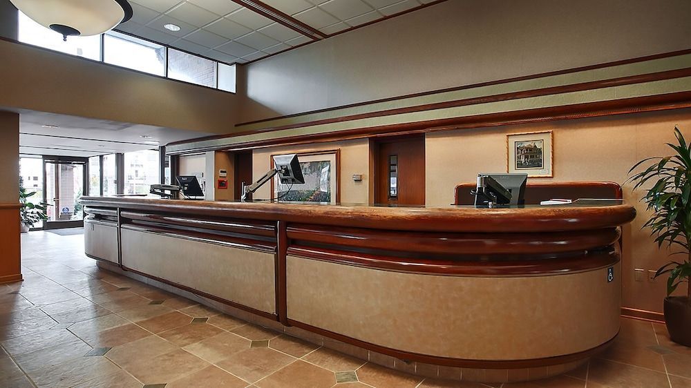 University Place Hotel and Conference Center 2