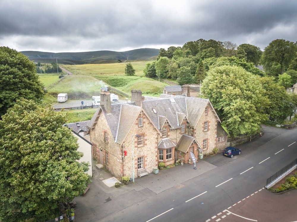 The Hopetoun Arms Hotel 1