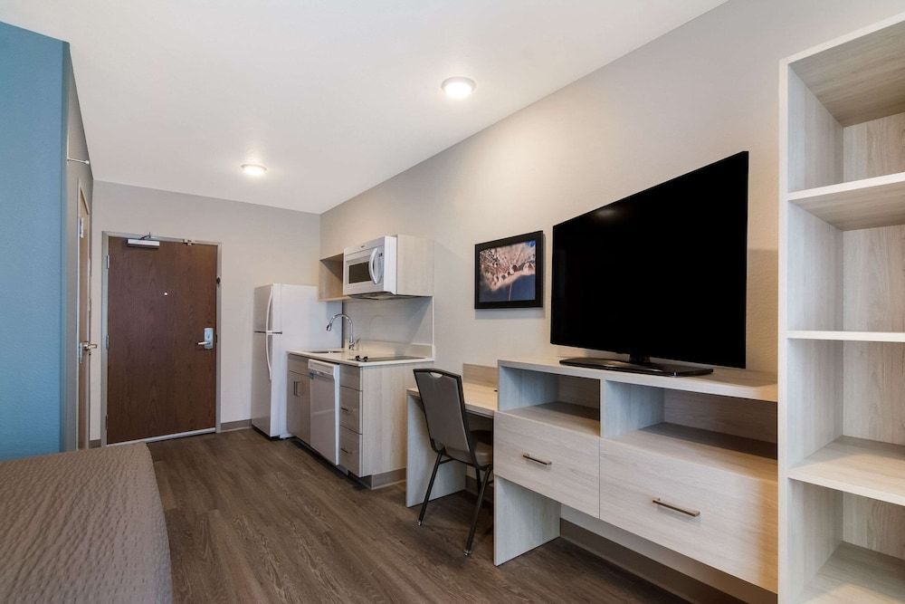 WoodSpring Suites Morrisville - Raleigh Durham Airport 1