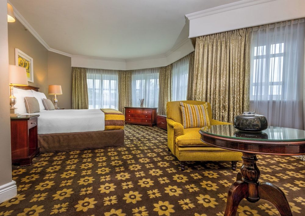 Hemingways Hotel 1