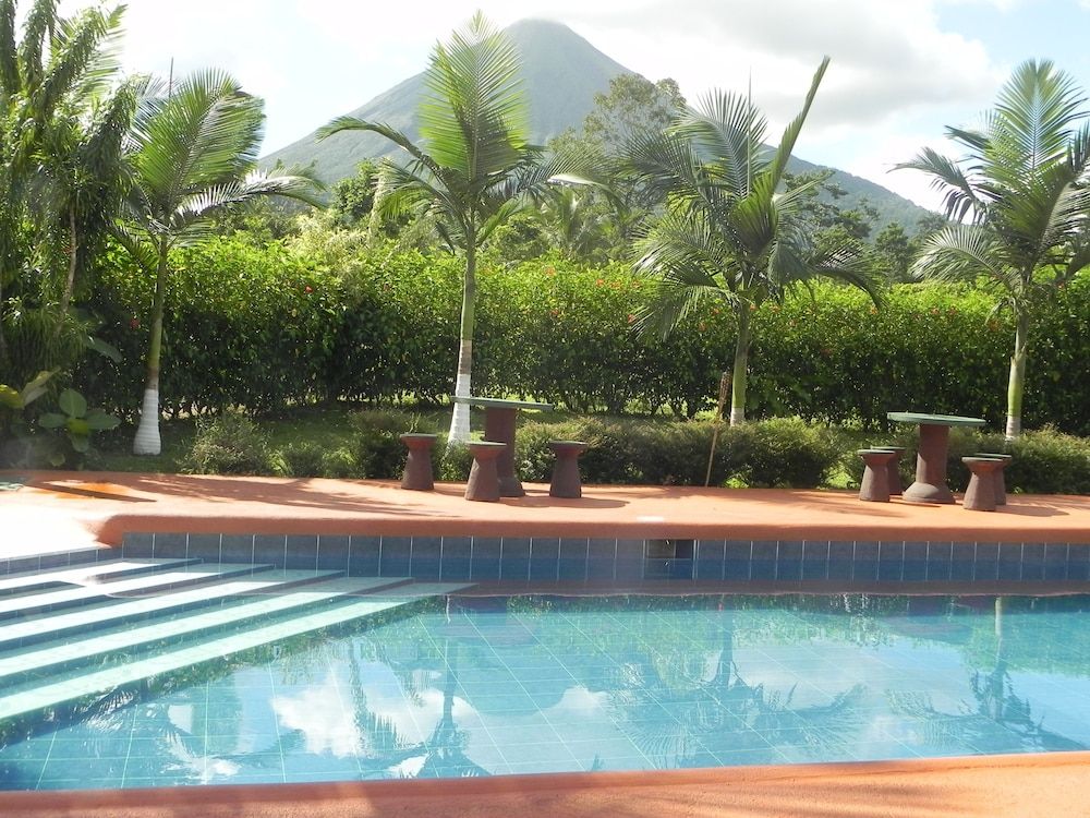 Hotel Faro Arenal 1