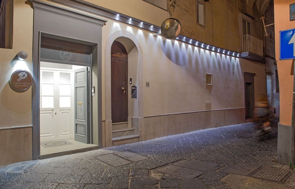 Piazza Posta Dimora di Charme 1