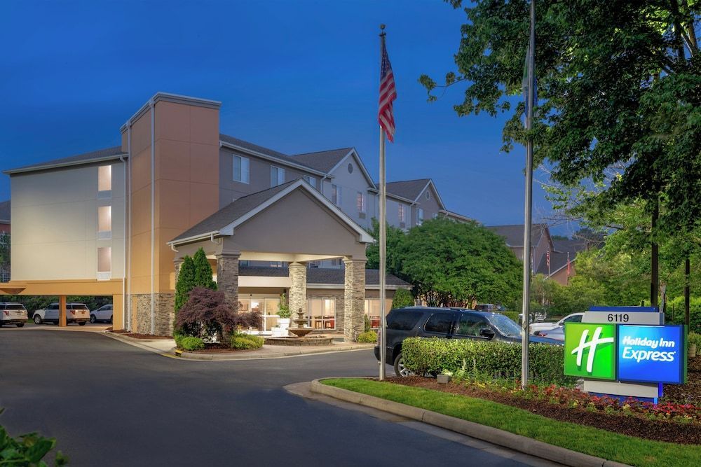 Holiday Inn Express CHAPEL HILL by IHG 1