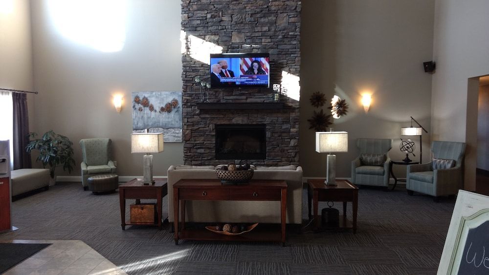GrandStay Hotel & Suites Thief River Falls 1