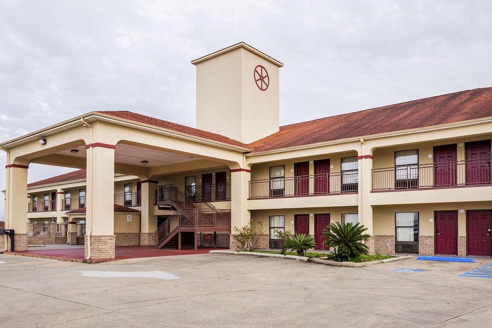 OYO Hotel LSU 1