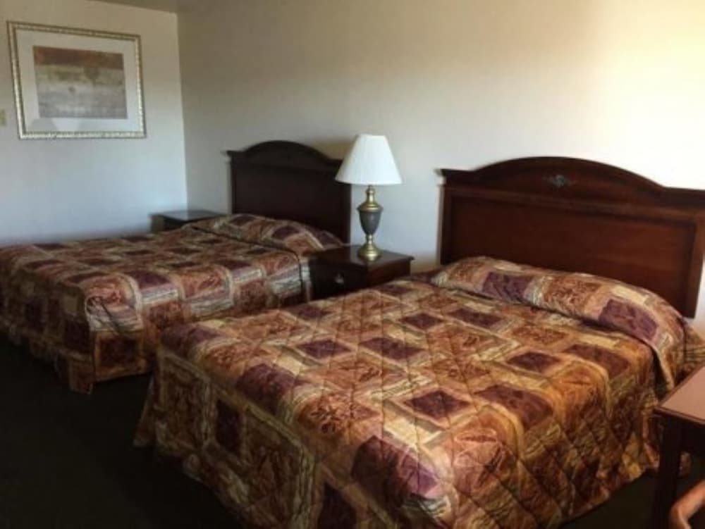 Summer Wind Budget Motel 1