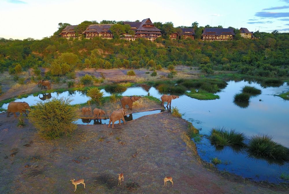 Victoria Falls Safari Lodge 1