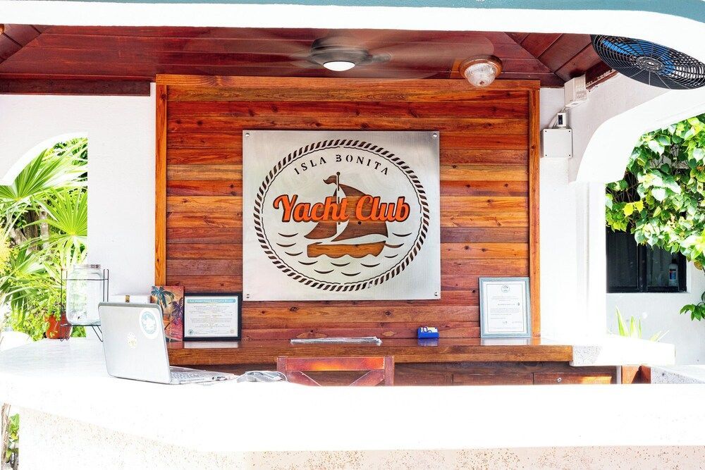 Isla Bonita Yacht Club 2