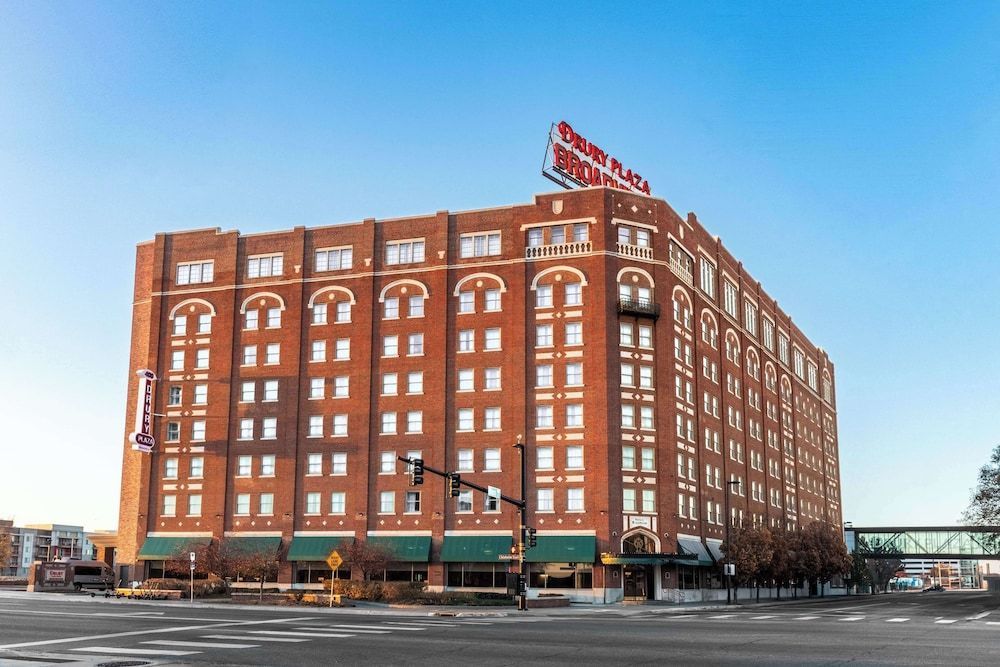 Drury Plaza Hotel Broadview Wichita 1