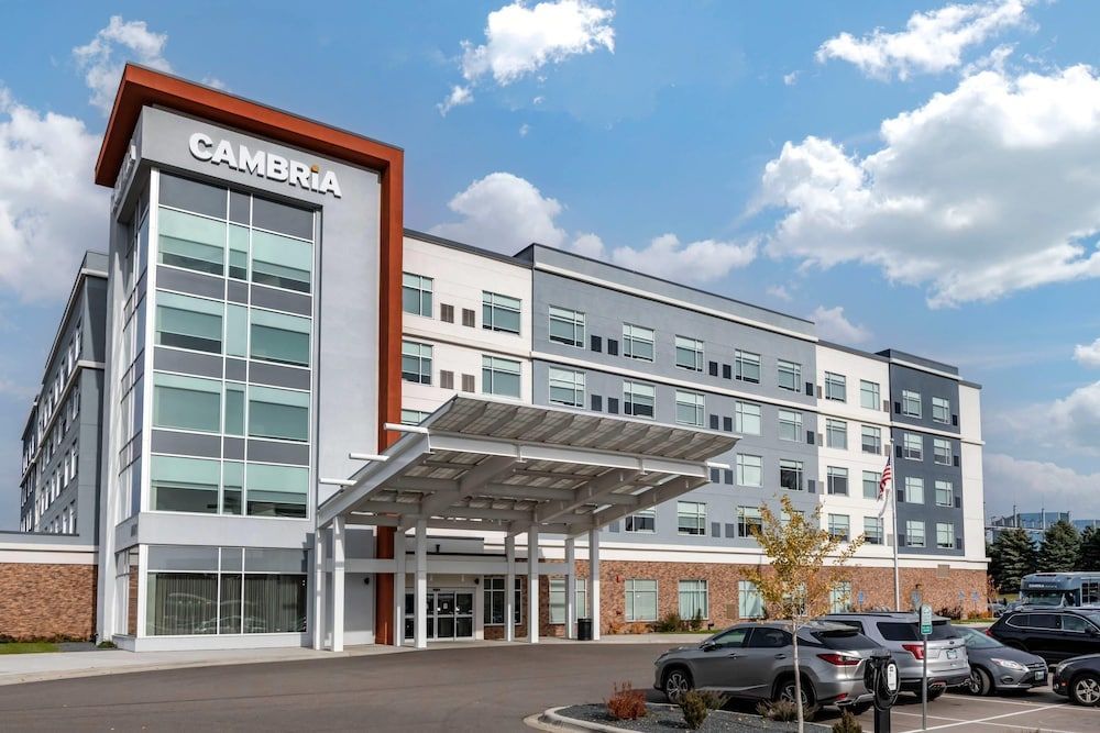 Cambria Hotel Bloomington Mall of America Minneapolis Airport 1